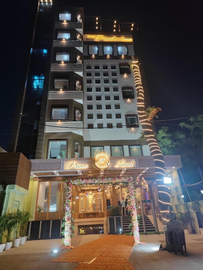Prime Land Hotel Váránaszi Kültér fotó